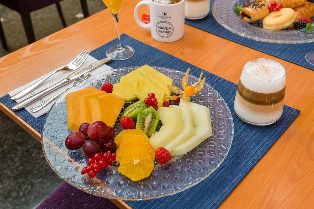 Eurostars Gran Madrid Hotel Alcobendas Bagian luar foto