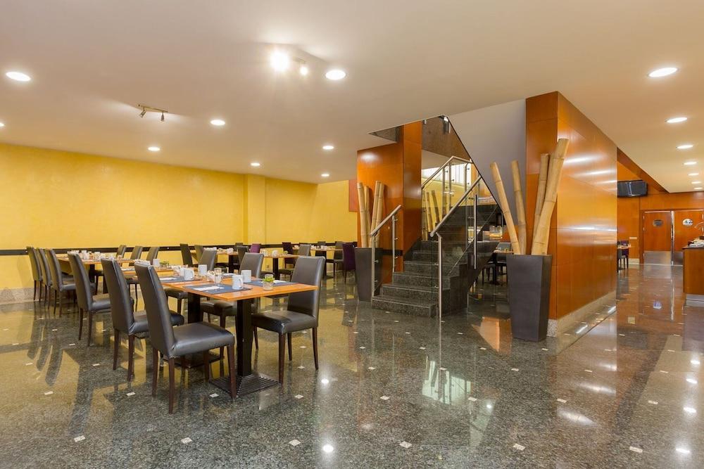 Eurostars Gran Madrid Hotel Alcobendas Bagian luar foto