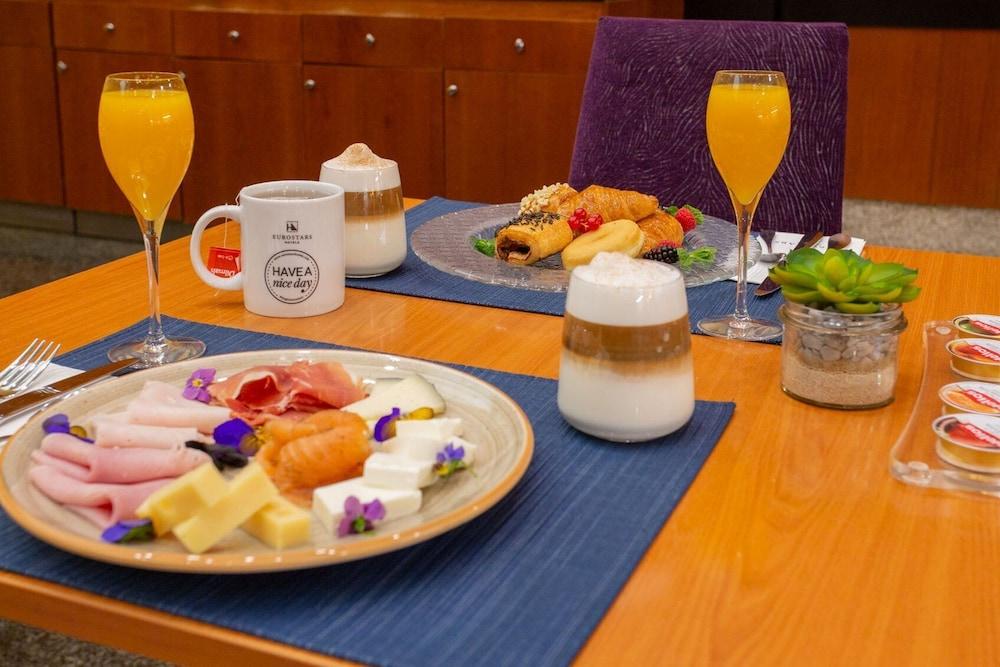 Eurostars Gran Madrid Hotel Alcobendas Bagian luar foto