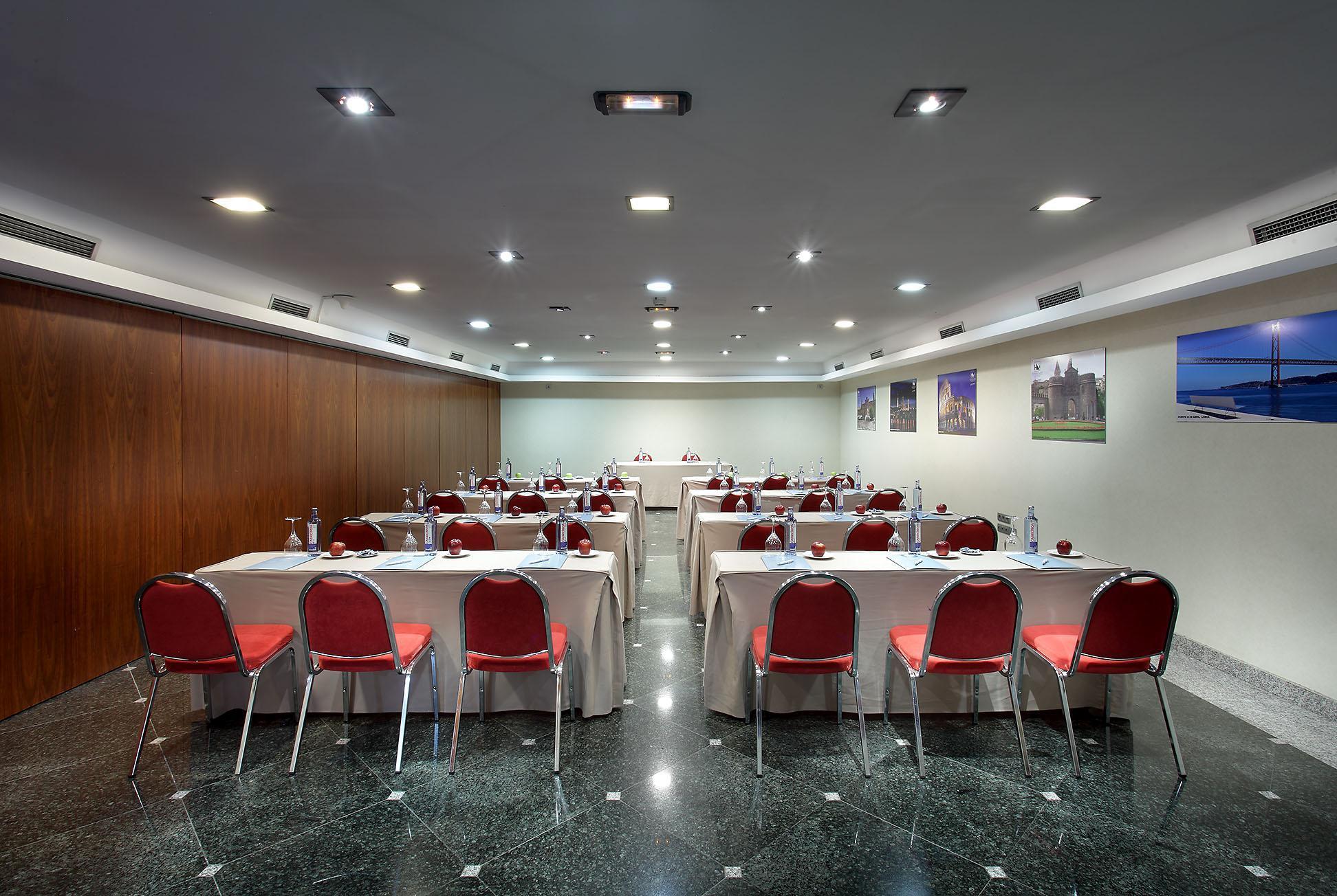Eurostars Gran Madrid Hotel Alcobendas Bagian luar foto
